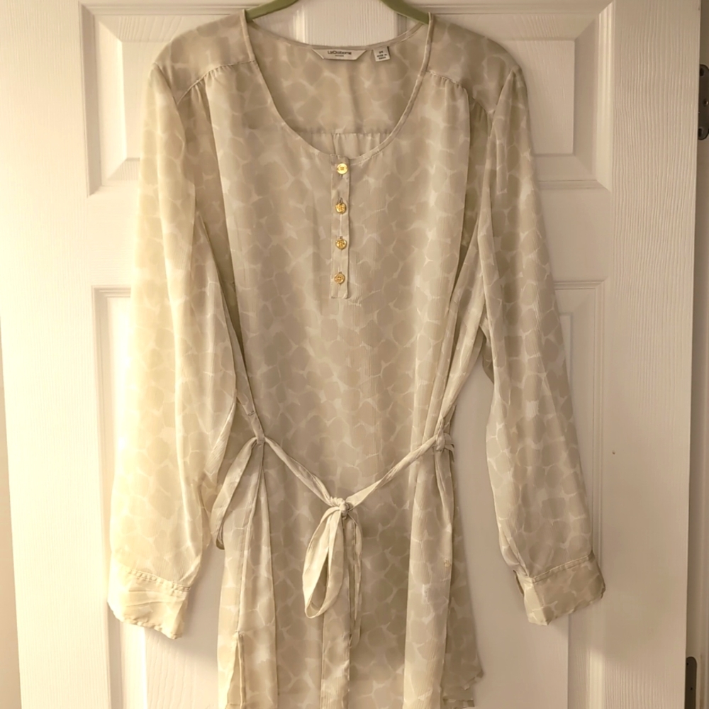 Women's blouse